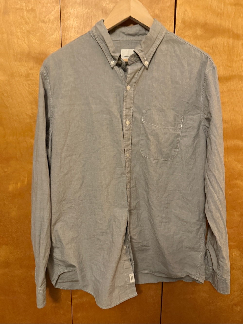 American Eagle Men’s Long Sleeve 100% cotton button up Gray Shirt size L
